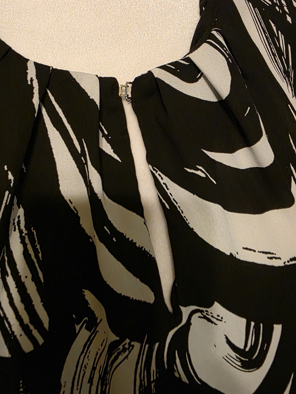 Worthington Black and White Abstract Print Blouse - Picture 2 of 4